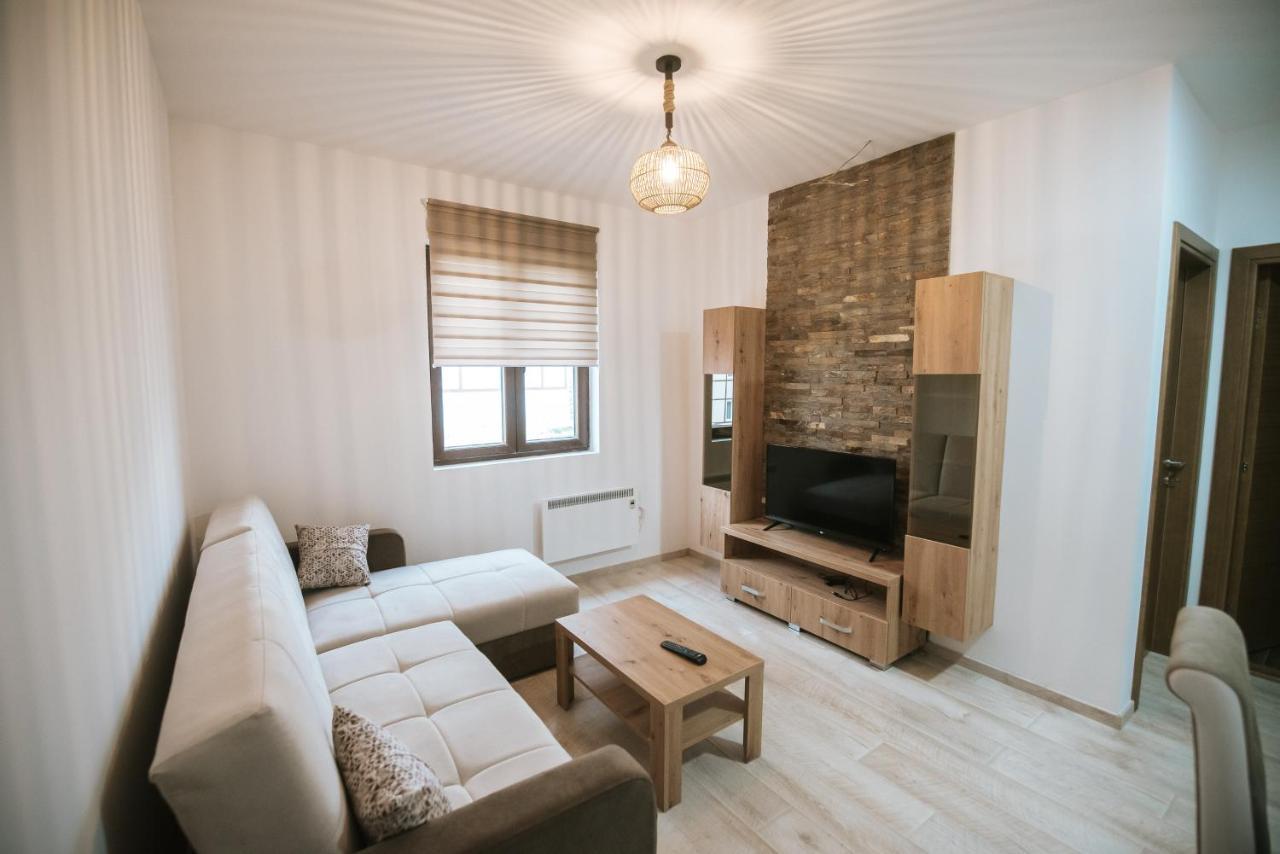 Kraljevi Konaci -Apartmani Bajka 科帕奥尼克 外观 照片
