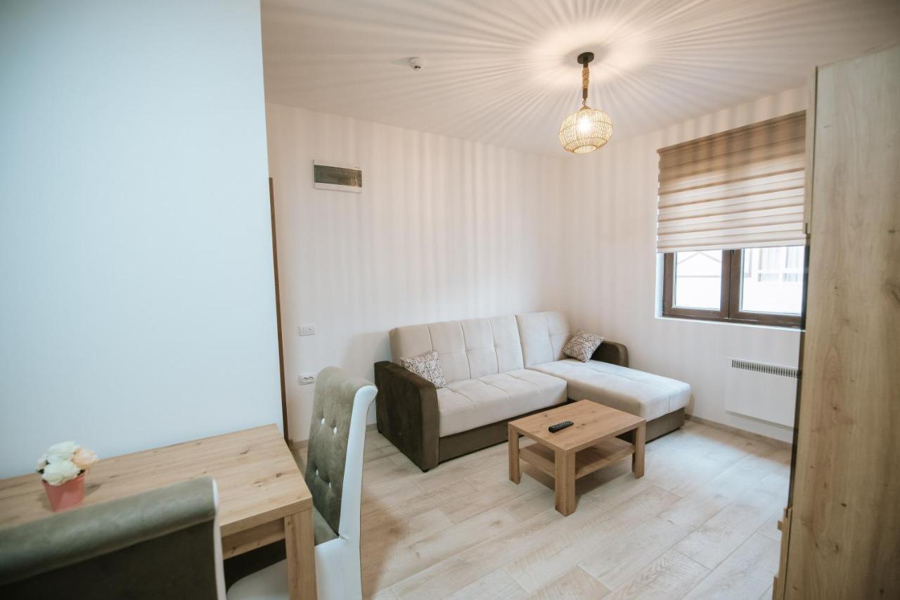 Kraljevi Konaci -Apartmani Bajka 科帕奥尼克 外观 照片