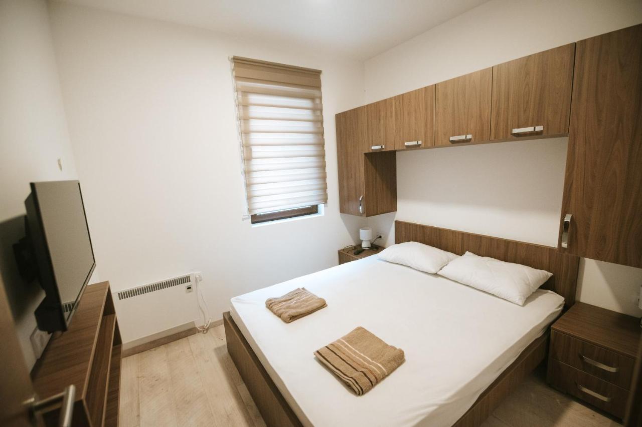 Kraljevi Konaci -Apartmani Bajka 科帕奥尼克 外观 照片