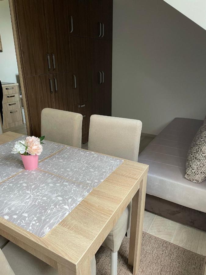Kraljevi Konaci -Apartmani Bajka 科帕奥尼克 外观 照片